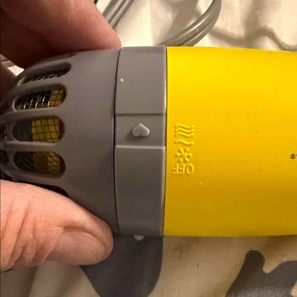 Drybar Vibrant Yellow Styling Iron